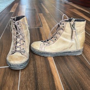 OTBT Tan Leather upper ankle boots